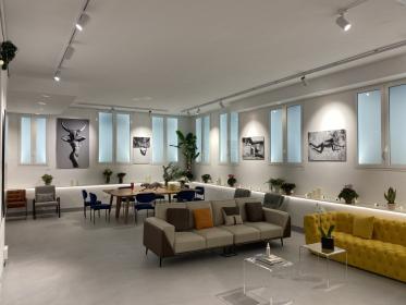 Showroom design in zona  stazione Centrale