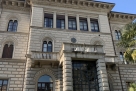 Palazzo in stile liberty con giardino