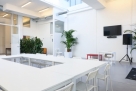 Loft total white con piccolo giardino zona Turro
