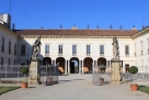 Villa con giardino monumentale alle porte di Milan