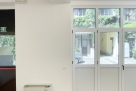 Showroom all'interno di una corte