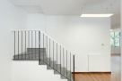 Showroom all'interno di una corte