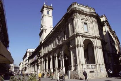 Palazzo Istituzionale in Duomo
