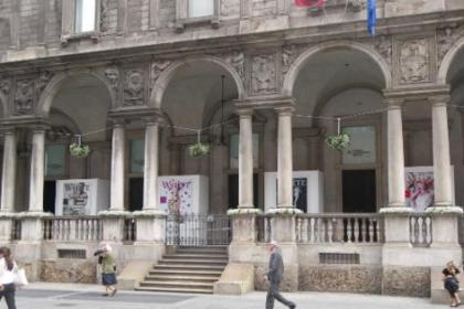 Palazzo Istituzionale in Duomo